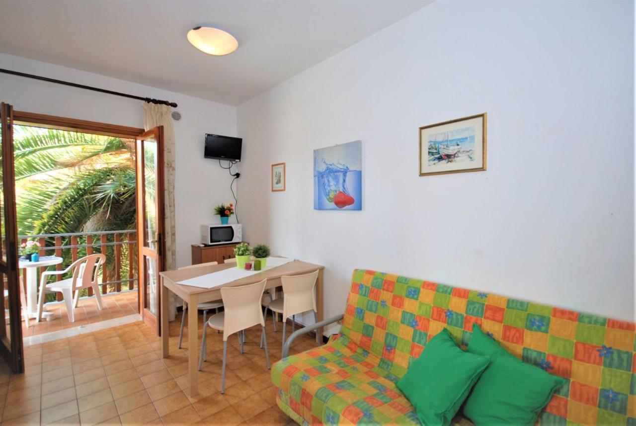 Appartamenti Villaggio Giardino ลินญาโน ซับเบียโดโร ภายนอก รูปภาพ